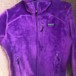 Women’s full zip Patagonia medium jacket